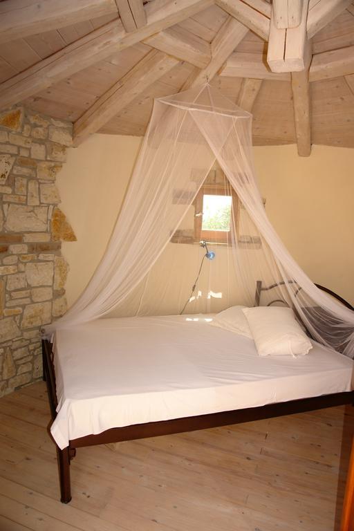 Villa Musician'S Round House & Castello à Vátos Extérieur photo